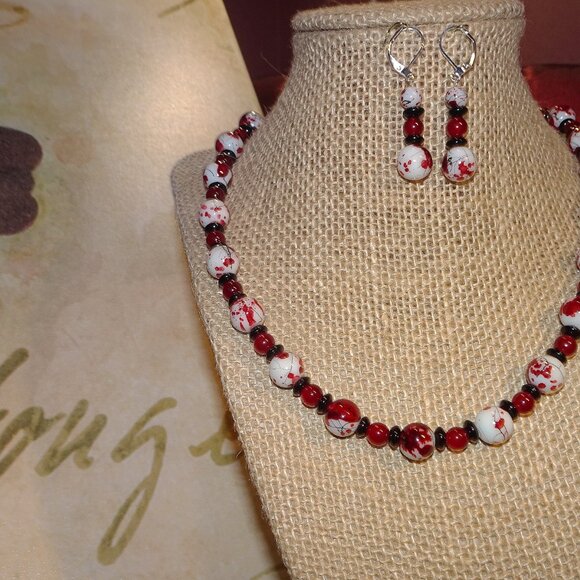 Handcrafted necklace/earring set with deep scarlet, white, and black elements - Picture 4 of 10